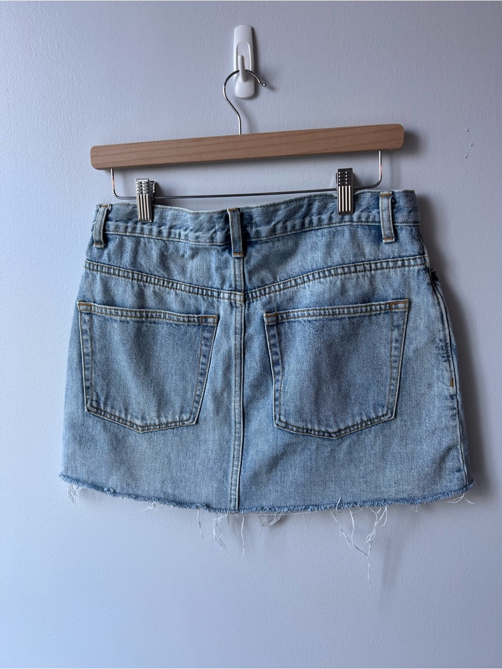 ARITZIA TNA Light Wash Denim Mini Skirt with Raw Hem Summer - Picture 2 of 5